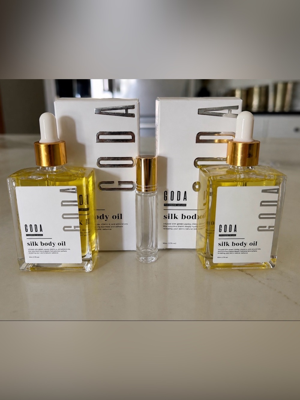 ✨2 NIB- Goda Silk Pheromone Body Oil Perfumes with Roller Bottle